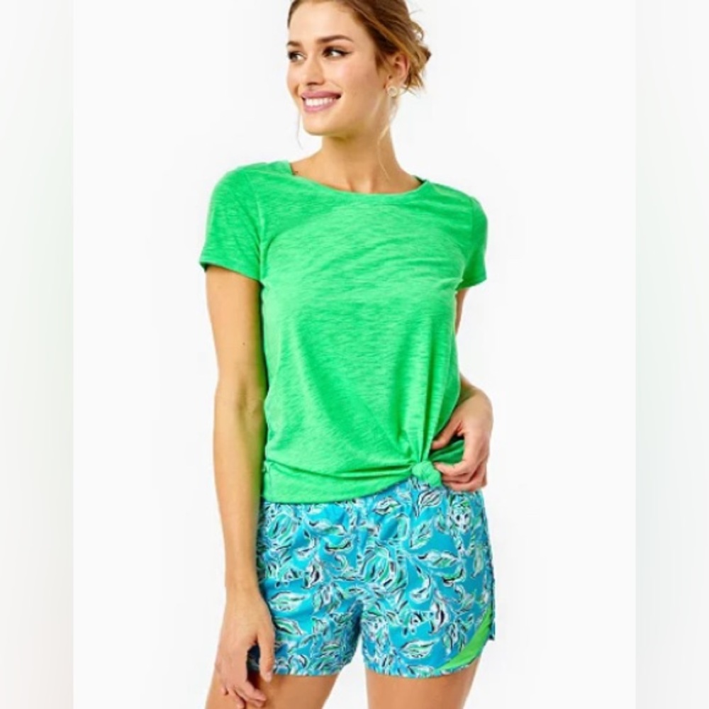 NWT Lilly Pulitzer Luxletic 4” Ocean Trail Shorts